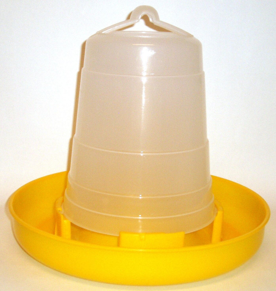 GoPetPlace 4kg plastic poultry feeder with translucent barrel and yellow base tray, showing hanging hook at top