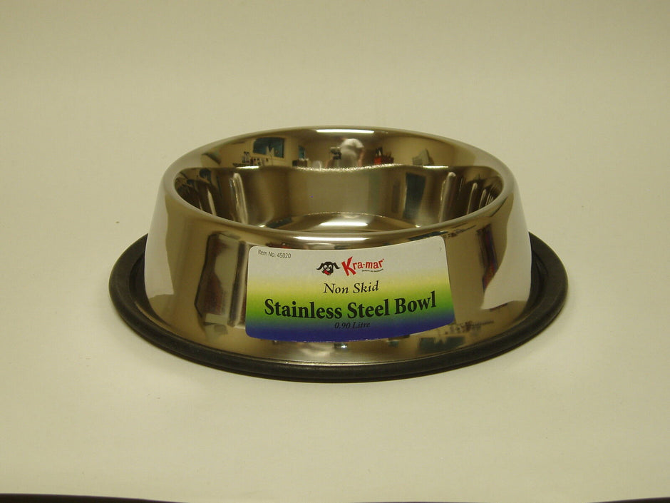 Kramar non-skid stainless steel pet bowl (0.90 L) with black rubber base, shown with product label attached.